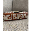Borsa Baguette In Pelle Con Ricamo FF 8BR600 Caffè Borsa Baguette In Pelle Con Ricamo FF 8BR600 Caffè