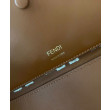 Borsa Baguette In Pelle Con Ricamo FF 8BR600 Caffè Borsa Baguette In Pelle Con Ricamo FF 8BR600 Caffè
