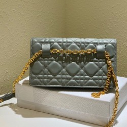 Dupe Christian Dior Caro Marsupio Con Borsa A Catena Grigio imitazioni perfette Replica Christian Dior Caro Marsupio Con Borsa A Catena Grigio Griffate
