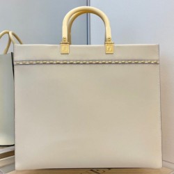 Dupe Sunshine Media Shopper In Pelle 8BH386 Crema imitazioni perfette Replica Sunshine Media Shopper In Pelle 8BH386 Crema Griffate