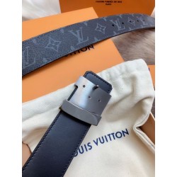 LV Initiales 40MM Cintura reversibile Monogram Eclipse M9043S