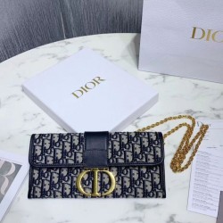 Pochette Christian Dior 30 Montaigne tela jacquard Blu scuro Dupe Perfetta Cloni Firmate Pochette Christian Dior 30 Montaigne tela jacquard Blu scuro imitazioni