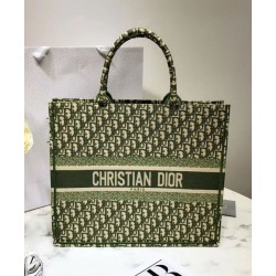 Imitazione Borse Christian Dior Book Tote M1286 verde Imitazione Borse Christian Dior Book Tote M1286 verde