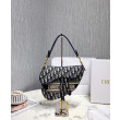 Sella Christian Dior Borsa obliqua originale in tela ricamata Blu scuro Sella Christian Dior Borsa obliqua originale in tela ricamata Blu scuro