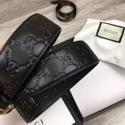 Cintura Signature uomo con fibbia G, hardware 411924 nero oro imitazioni perfette