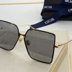 Dupe Occhiali da sole quadrati sfumati Dior Grigi imitazioni perfette Replica Occhiali da sole quadrati sfumati Dior Grigi Griffate