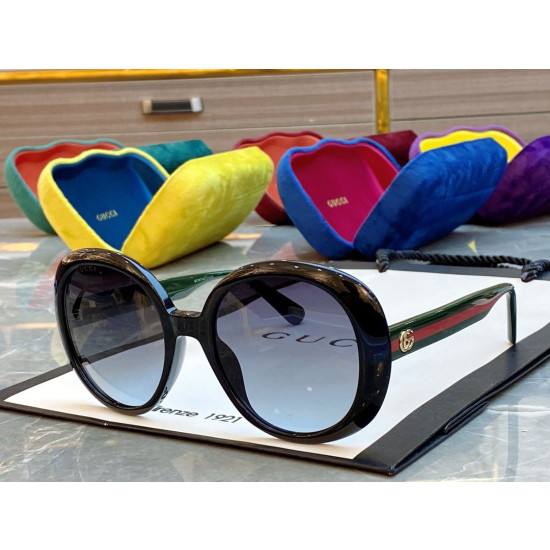 GG0713SA Occhiali da sole retrò doppia GG Nero GG0713SA Occhiali da sole retrò doppia GG Nero