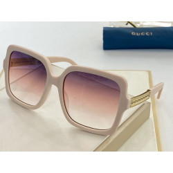 GG0884S Occhiali da sole quadrati Pink