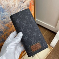 Pari all'originale replica Portafoglio Brazza Monogram Eclipse M69260 Dupe Perfetta Cloni Firmate Pari all'originale replica Portafoglio Brazza Monogram Eclipse M69260 imitazioni