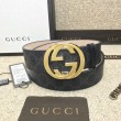 Pari all'originale replica Cintura GG Supreme con fibbia G nera 411924