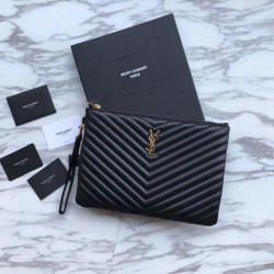Dettagli perfetti YSL Saint Laurent Custodia per tablet Monogram Matelasse nera