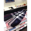 Classic Large Check Sciarpa Navy di Cashmere Classic Large Check Sciarpa Navy di Cashmere