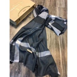 Riproduzione Fedele Pari all'originale replica Lightweight Controlla Modale e Lana Square Sciarpa Blu imitazioni Replica Alta Qualità Pari all'originale replica Lightweight Controlla Modale e Lana Square Sciarpa Blu