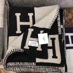 Qualità superiore replica Coperta Hermes Avalon nera Dupe Perfetta Cloni Firmate Qualità superiore replica Coperta Hermes Avalon nera imitazioni