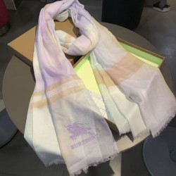 Replica 1:1 Scialle in seta cashmere a quadri Burberry 80 x 200 bianco Outlet Scialle in seta cashmere a quadri Burberry 80 x 200 bianco imitazioni perfette