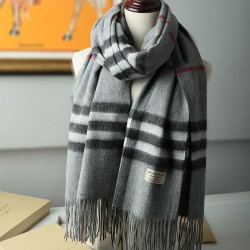 Replica 1:1 Scialle in cashmere con motivo check classico Burberry 70 x 200 grigio Outlet Scialle in cashmere con motivo check classico Burberry 70 x 200 grigio imitazioni perfette