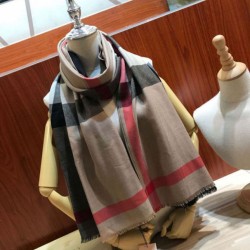 Replica 1:1 Scialle in cashmere con motivo check classico Burberry 70 x 200 marrone Outlet Scialle in cashmere con motivo check classico Burberry 70 x 200 marrone imitazioni perfette