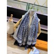 Dettagli perfetti Scialle Monogram Studdy Denim 140 M73698
