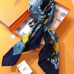 Replica 1:1 Scialle in seta cashmere paesaggio Hermes 140 blu Outlet Scialle in seta cashmere paesaggio Hermes 140 blu imitazioni perfette