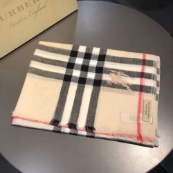 Qualità superiore replica Scialle Burberry Classic Horse Cashmere Beige imitazioni perfette