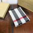 Scialle in cashmere con motivo check classico Burberry 70 x 200 nero