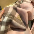 Alta gamma replica Scialle in cashmere con motivo check classico Burberry 70 x 220 rosa