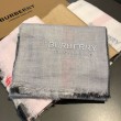 Scialle in cashmere con motivo check classico Burberry 75 x 205 grigio