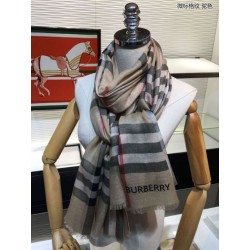 Scialle in cashmere con motivo check classico Burberry marrone