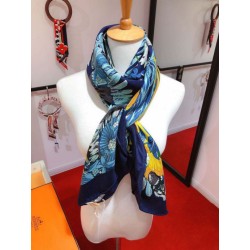 Scialle in seta cashmere paesaggio Hermes 140 blu