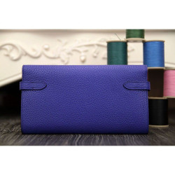Pari all'originale replica di alta qualit&agrave; Hermes Kelly Longue Portafoglio in pelle blu elettrico Clemence