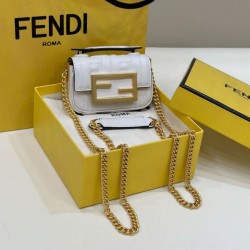 Replica Perfette Borse  mini Fendi Nano Baguette FF in tela Bianca imitazioni