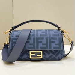 Replica Perfette Borsa media Fendi Baguette Jacquard FF in tessuto 8BR600 Blu imitazioni