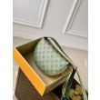 Borsa a tracolla da uomo LV LV Moon M23838 Monogram verde