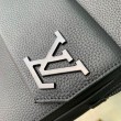 Borsa a tracolla LV Pilot LV Aerogram nera M23736