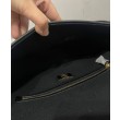 Borsa baguette media Fendi con motivo FF in rilievo 8BR600 nera