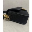 Borsa baguette media Fendi con motivo FF in rilievo 8BR600 nera