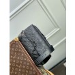 Borsa da uomo LV Steamer Messenger M23742 Monogram Taurillon Nero
