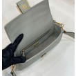 Borse Replica Fendi Media Baguette Jacquard FF in tessuto 8BR600 Verde Chiaro