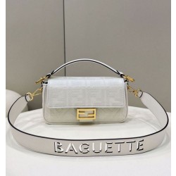 Borsa Replica 1:1 in tela Fendi Baguette media FF 8BR600 Bianca