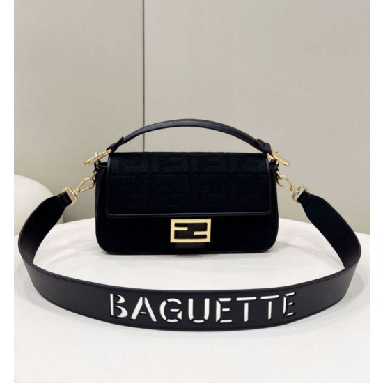 Borsa in tela Fendi Baguette media FF 8BR600 Nera