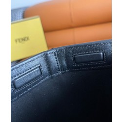 Borsa media Fendi Origami 8BH414 Nera
