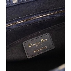 Borse Imitazioni tote Christian Dior piccola Dior Book Ricami Dior Oblique blu scuro e pelle di vitello