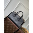 Borsa tote LV Onthego East West M23640 Nera