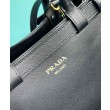 Borsa tote piccola Prada con cintura 1BA418 nera