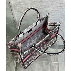 Christian Dior Borse Replica tote media Dior Book Borse Replica rosa a tema Butterfly Around The World. Ricamo grafico