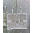 Christian Dior Borsa tote media Dior Book dorata Con motivo Butterfly Around The World color oro e bianco