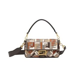 Miglior Prezzo Fendi Baguette Borsa Media Motivo FF Ricamato Multicolor 8BR600 Caffè Replica