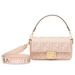 Miglior Prezzo Replica Perfetta Baguette media Fendi con motivo FF in rilievo 8BR600 Rosa 