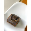 LV Dopp Kit Toilet Pouch M46696 LV Borse Replica da uomo Monogram