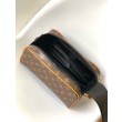 LV Dopp Kit Toilet Pouch M46696 LV Borse Replica da uomo Monogram